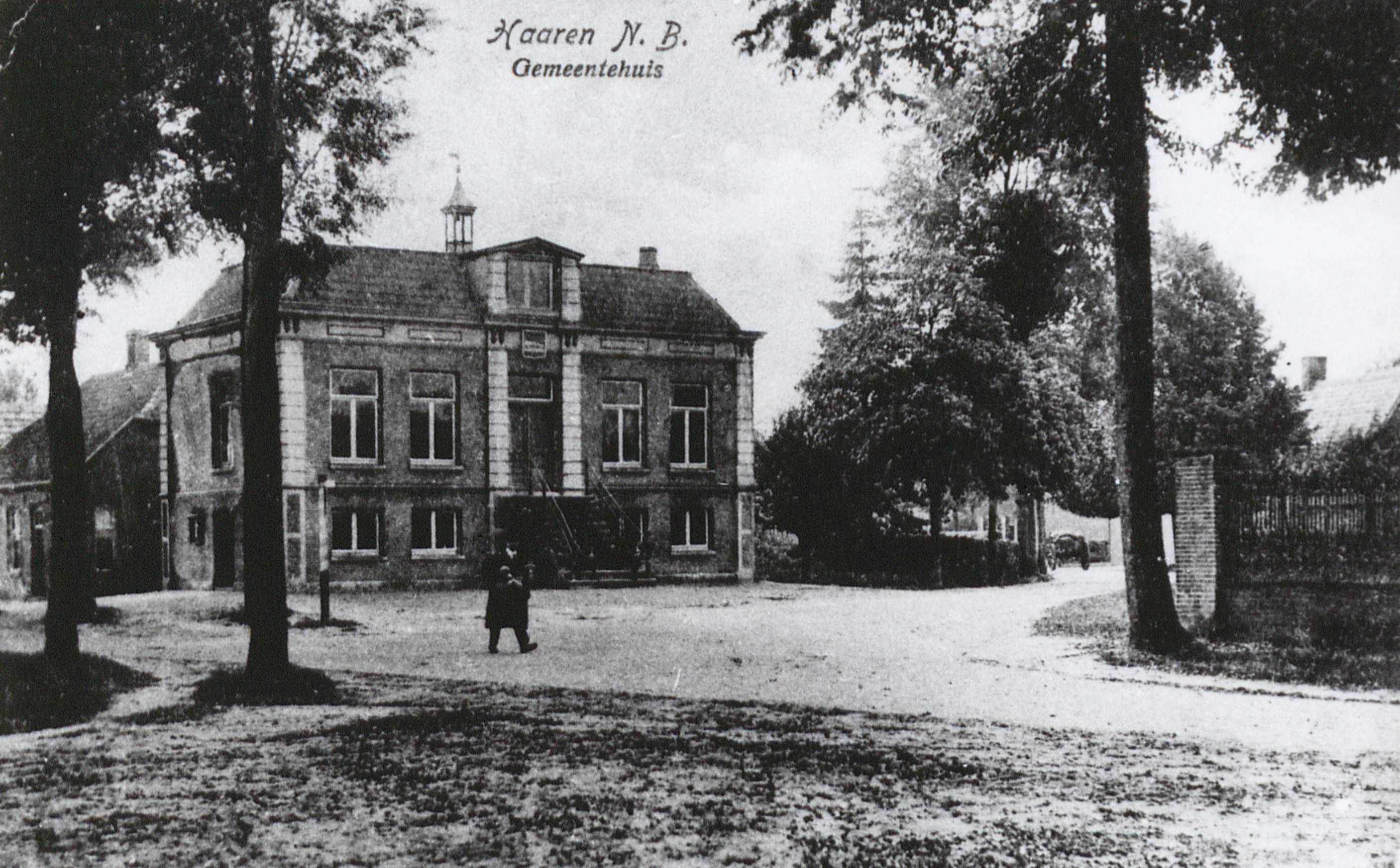 Het oude gemeentehuis / raadhuis van Haaren ca. 1900