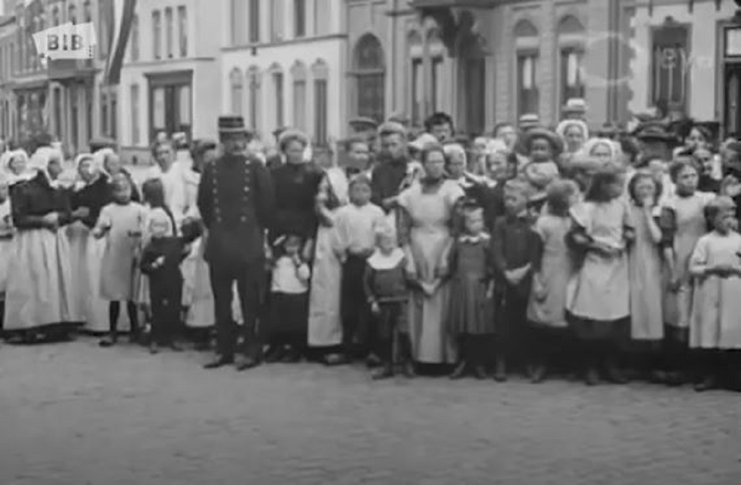 Marinus van Hout still 1 - Helmond 1913 - EYE Filmmuseum
