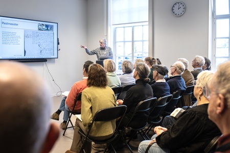 Symposium Dorpsbestuur 2025 Luud de Brouwer - foto Maria van der Heyden