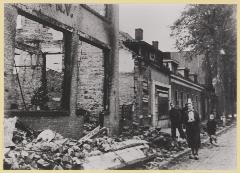 Oisterwijk Ontploffing van de munitietrein, 16 september 1944. Verwoesting van de Pazo schoenfabriek aan de Spoorlaan