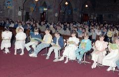 Eerste Heilige Communie in de Sacramentskerk op 20 april 1986. Foto: Peter Timmermans.