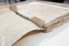 Archief 1111, het register waarin het fragment zat. Foto: WilliamvanderVoort