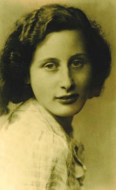 Helga Deen, collectie Regionaal Archief Tilburg Helga Deen, collectie Regionaal Archief Tilburg