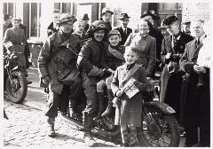 Schotse motorordonnans bij Tilburgers 1944 - 013288