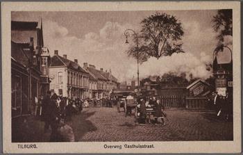 spoorwegovergang bij de Gasthuisstraat 1925. Fotograaf onbekend, Fotonummer 011297.