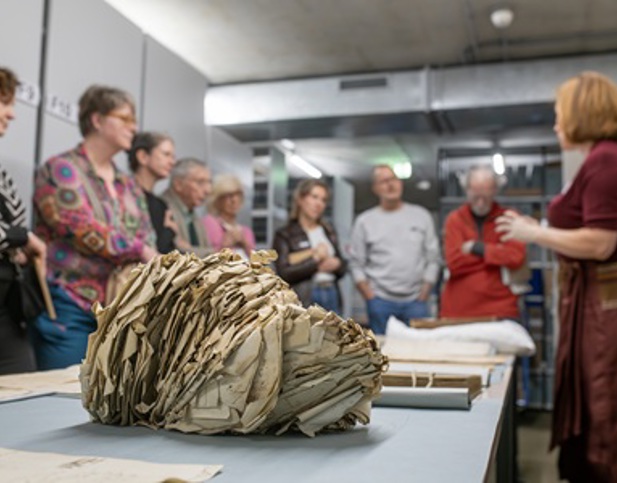 Symposium Dorpsbestuur Hey 1089 Lr130c641c 3337 4707 A5f6 87325C4f1542